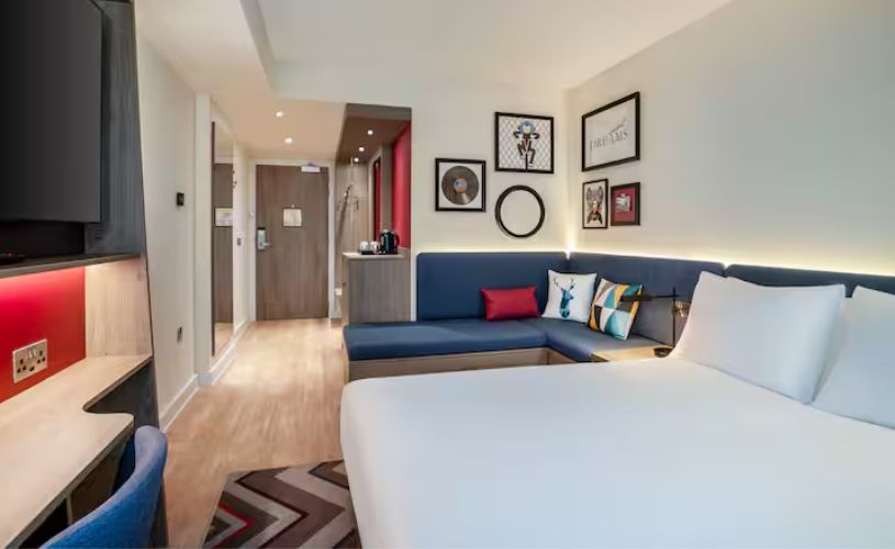 Hampton by Hilton Bath City